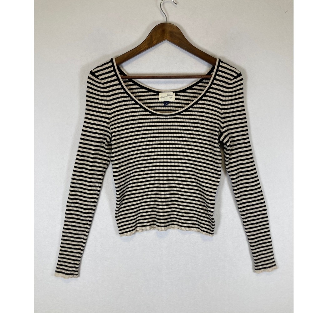 Parisian Chic Universal Thread XL Cream Black Striped Ribbed Scoop Neck Top